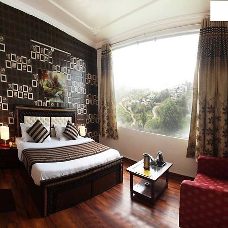Divyansh Hotel Дармсала Екстер'єр фото