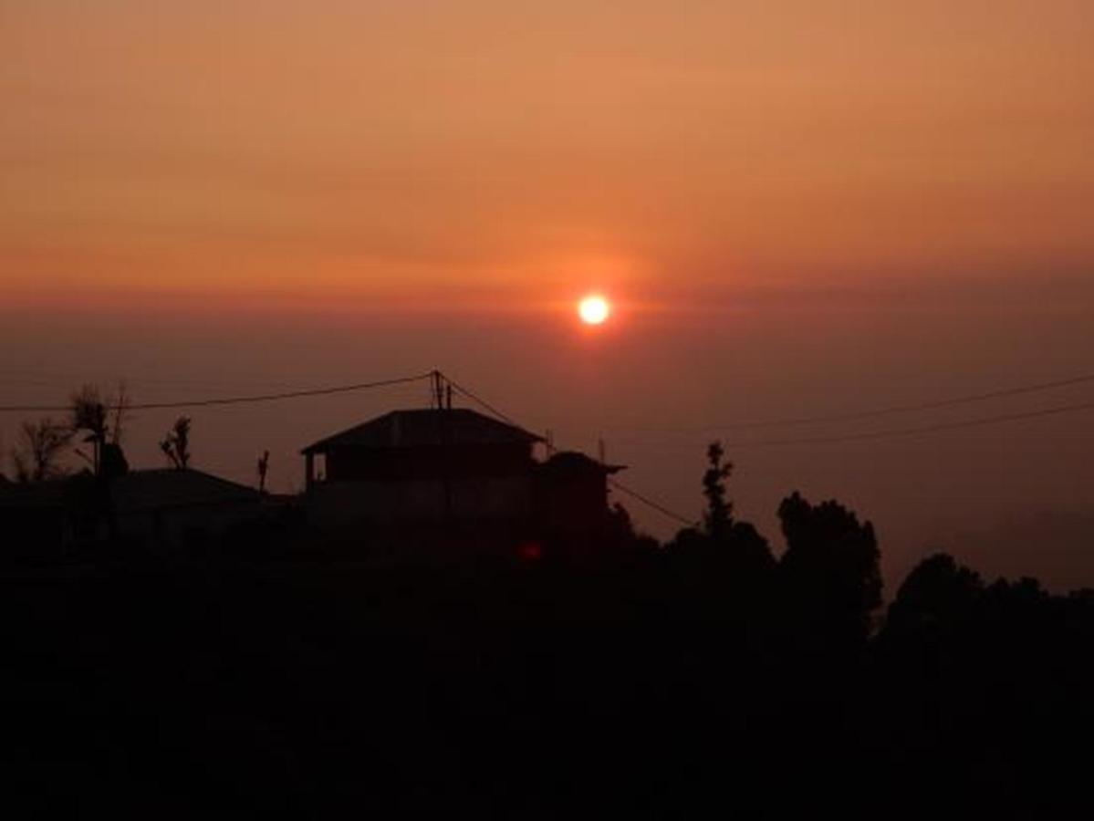 Divyansh Hotel Дармсала Екстер'єр фото
